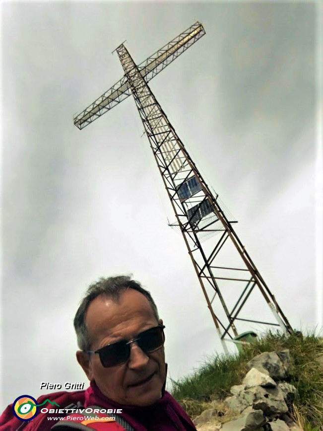 06 Alla croce del Canto Alto (1146 m).jpg